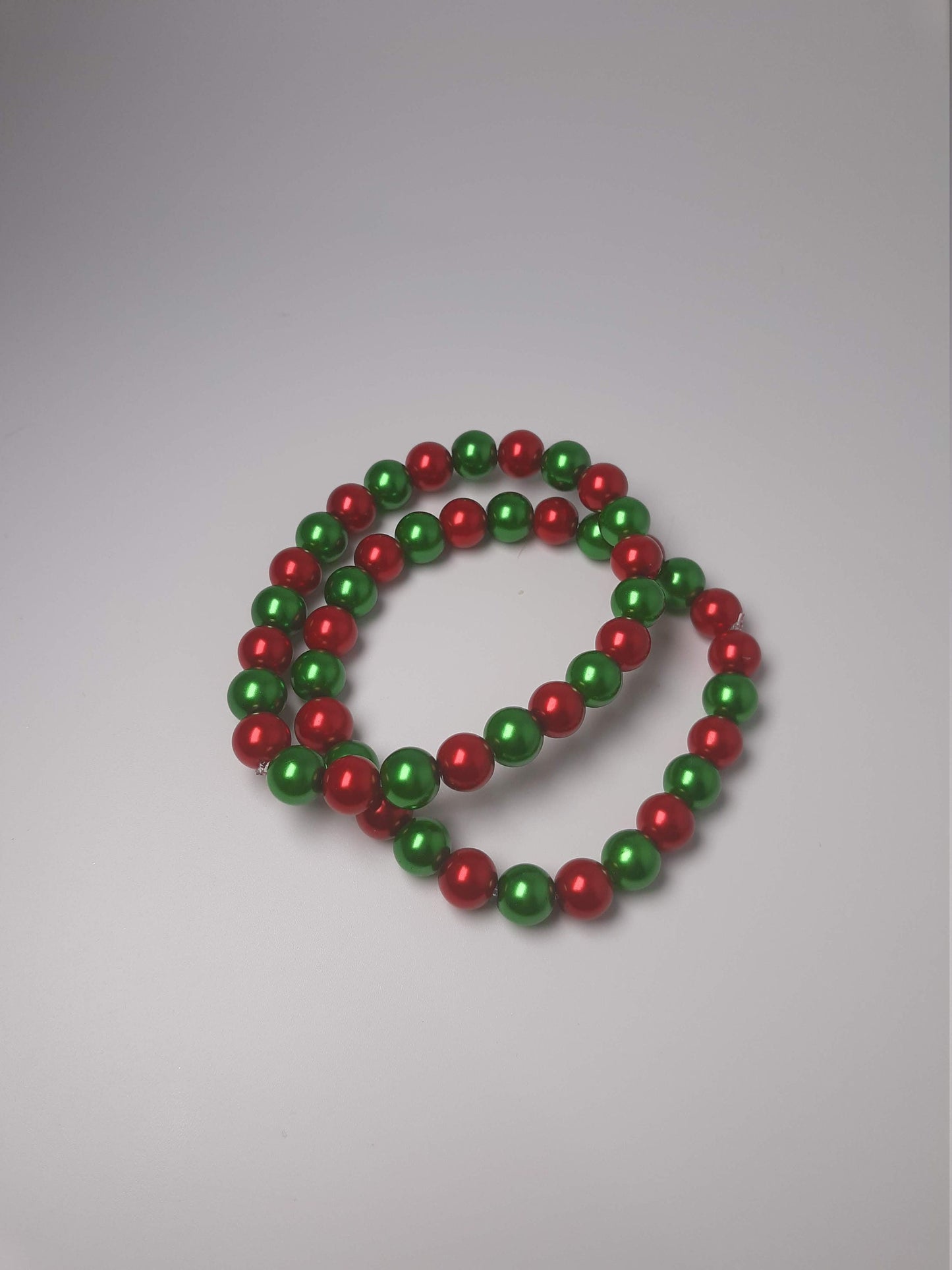 Red and Green Holiday Pearl Bracelet